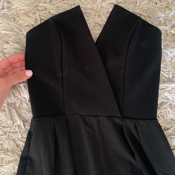 Black Guess Jumpsuit- strapless - Picture 7 of 11